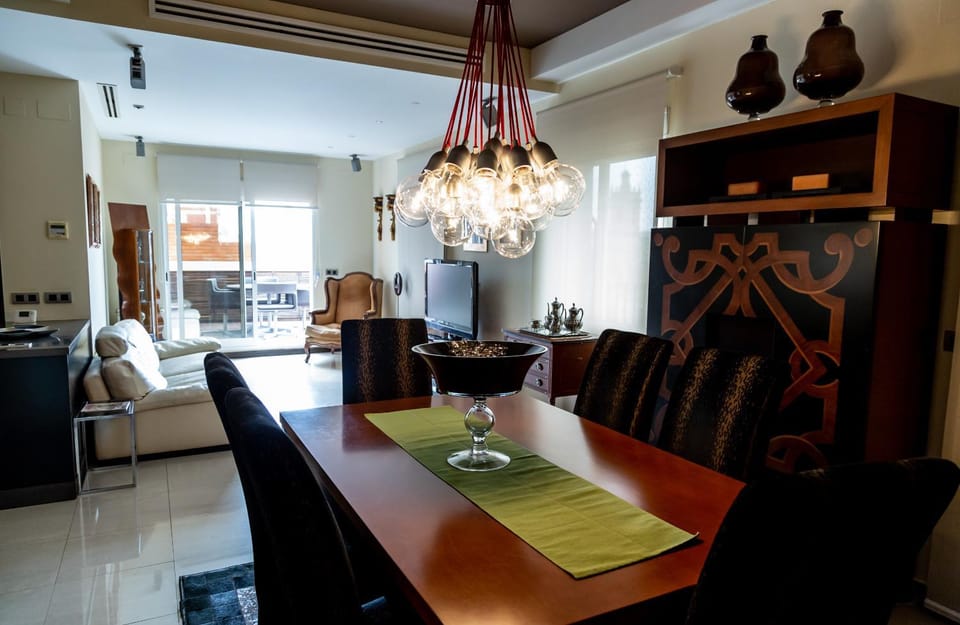 Living room, Seating area, Dining area