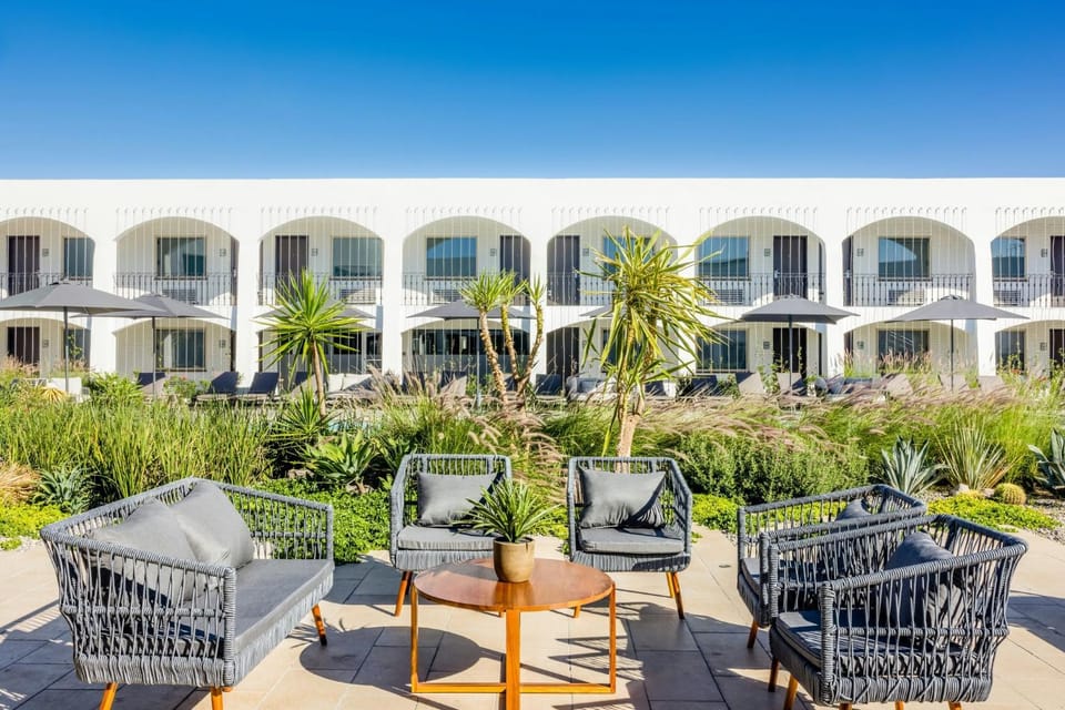 Patio, Balcony/Terrace, Seating area, Garden view, furniture