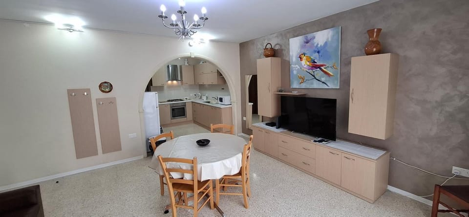 Communal lounge/ TV room, TV and multimedia