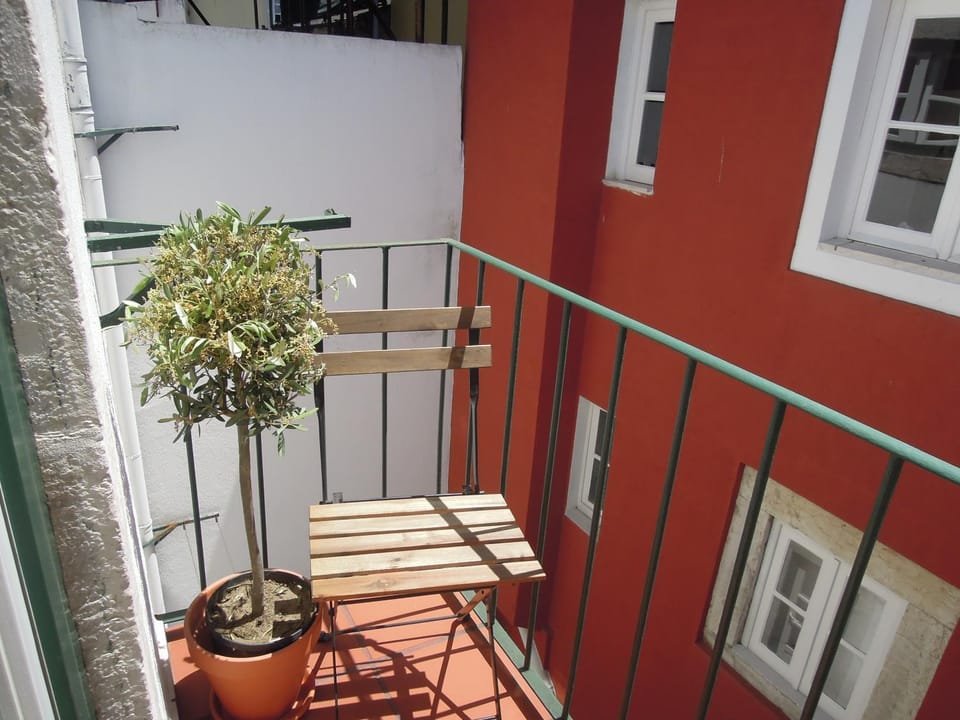 Balcony/Terrace, City view, Inner courtyard view