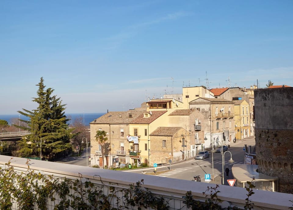 Balcony/Terrace, City view, Sea view, Street view