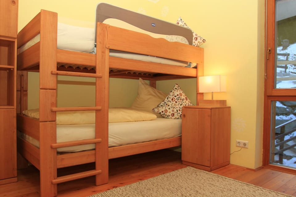 bunk bed