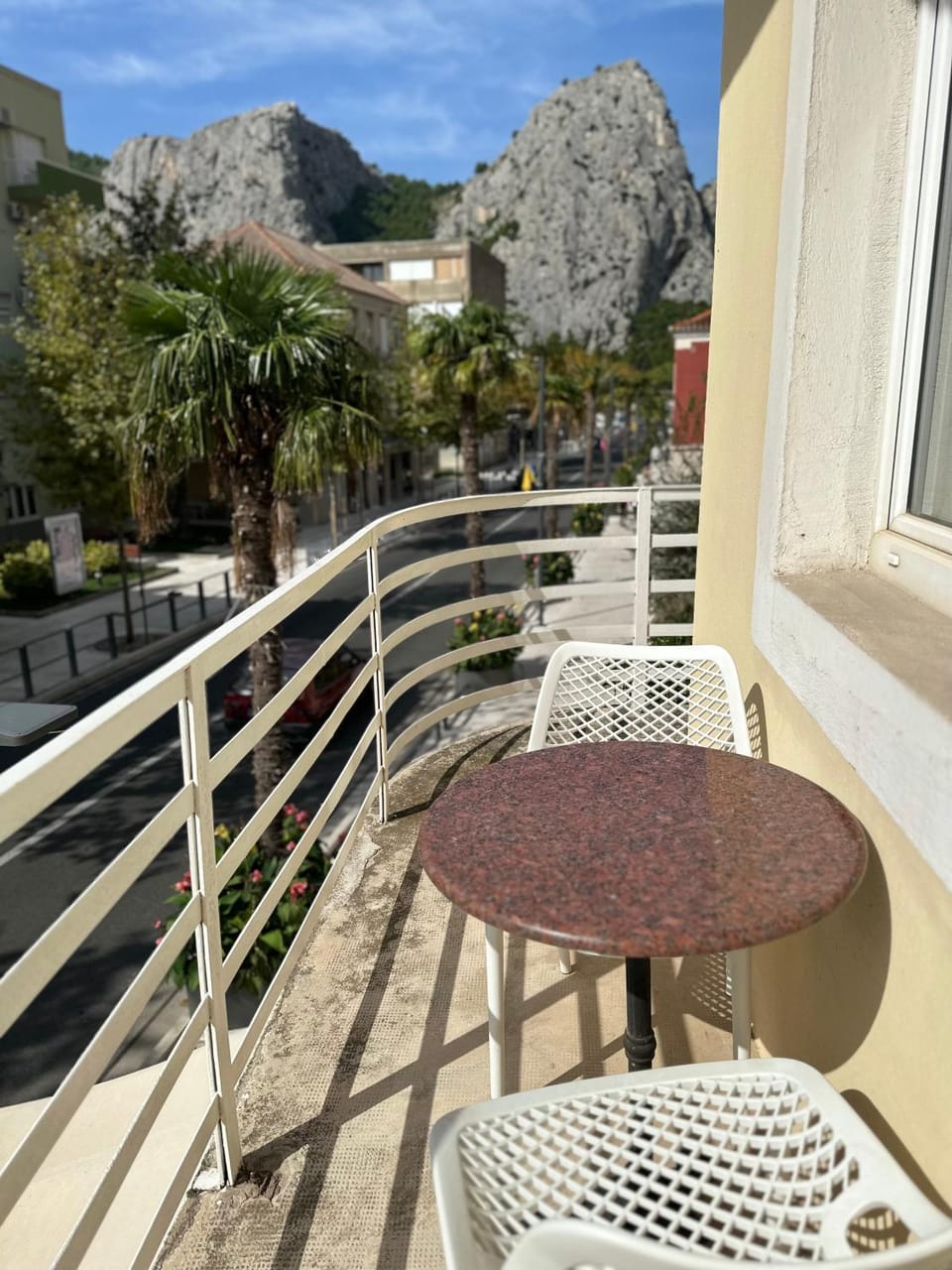 Seating area