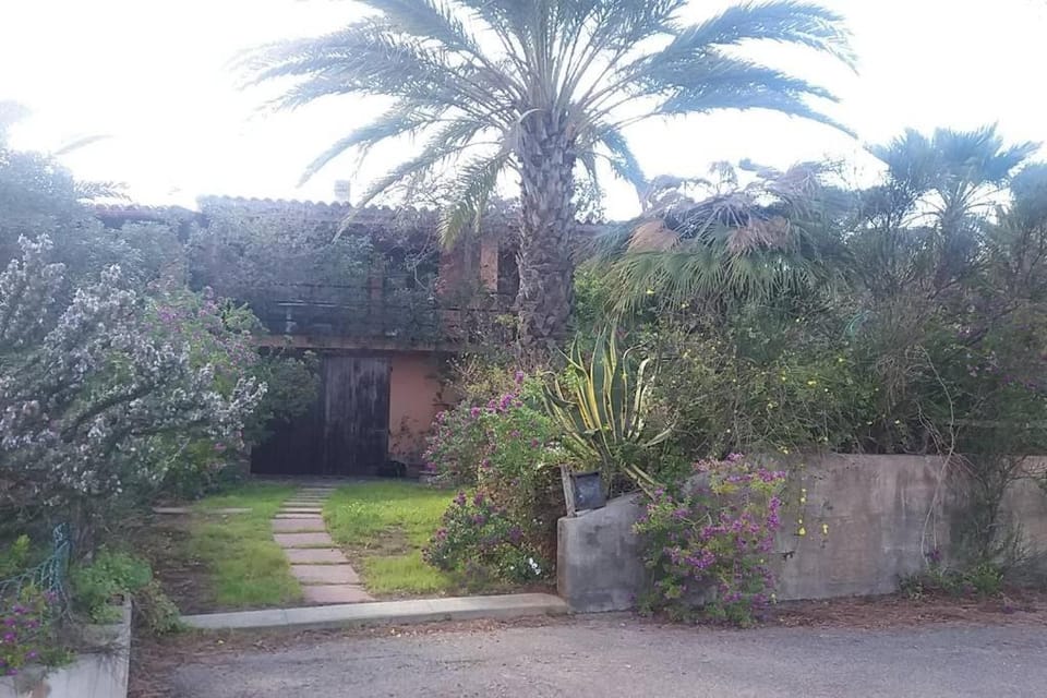 Villetta Porto Corallo House in Sardinia