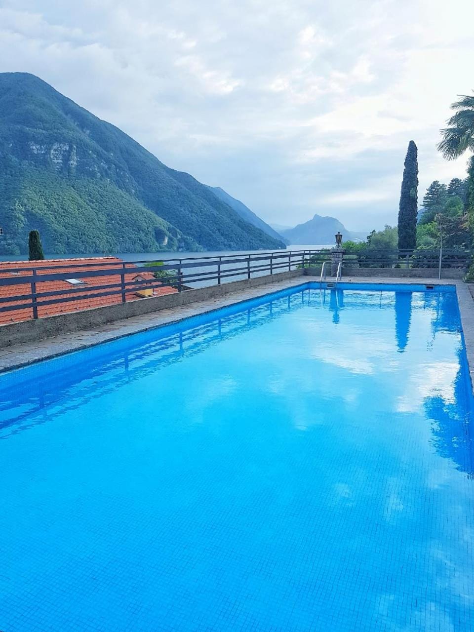 Beach, Swimming pool