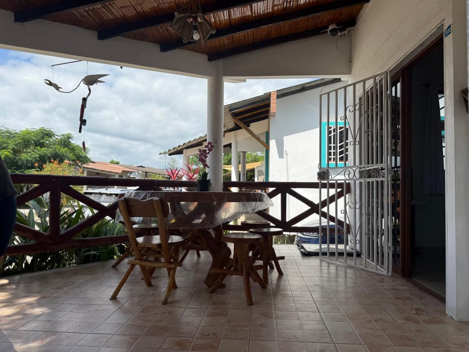 Cabaña Mar Olon Renovation Villa in Montanita