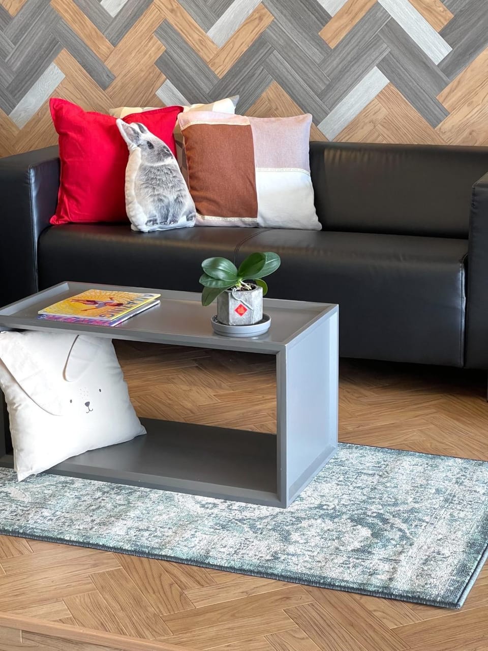 Communal lounge/ TV room