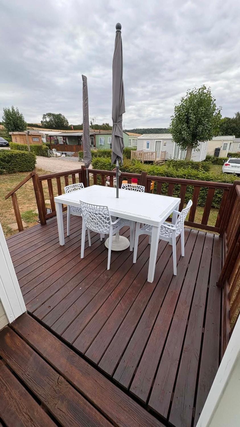 Camping La Sensation Campground/ 
RV Resort in Hauts-de-France