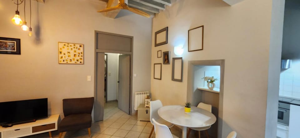 Le Barrème Apartment in Arles