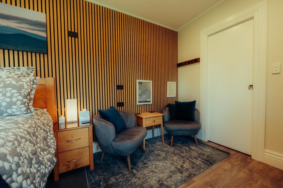 Seating area, Bedroom
