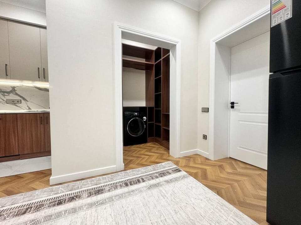 Kitchen or kitchenette, wardrobe