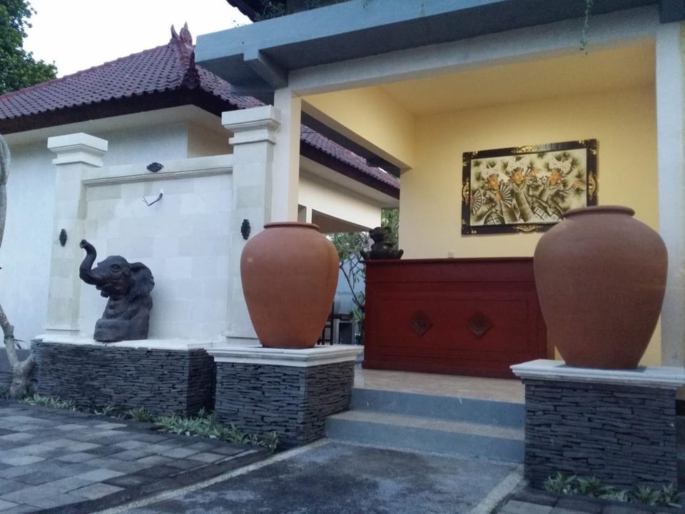Palm Bamboo Hotel Hotel in Kuta Selatan