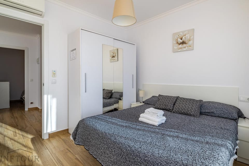 Bed, Photo of the whole room, Bedroom, towels, wardrobe