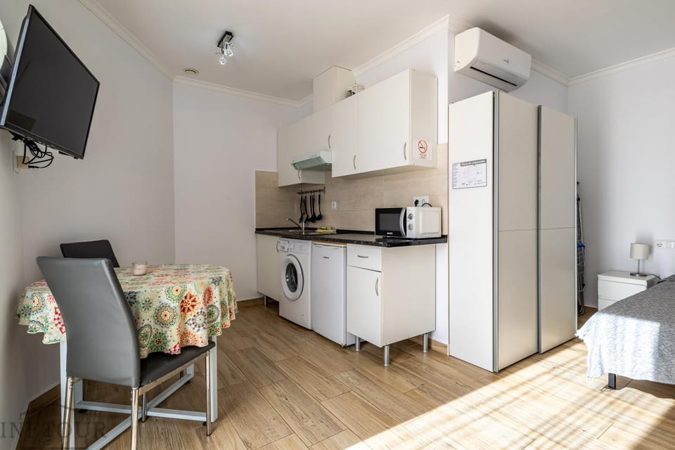 Inftour President 3 Apartamento Apartment in Calp