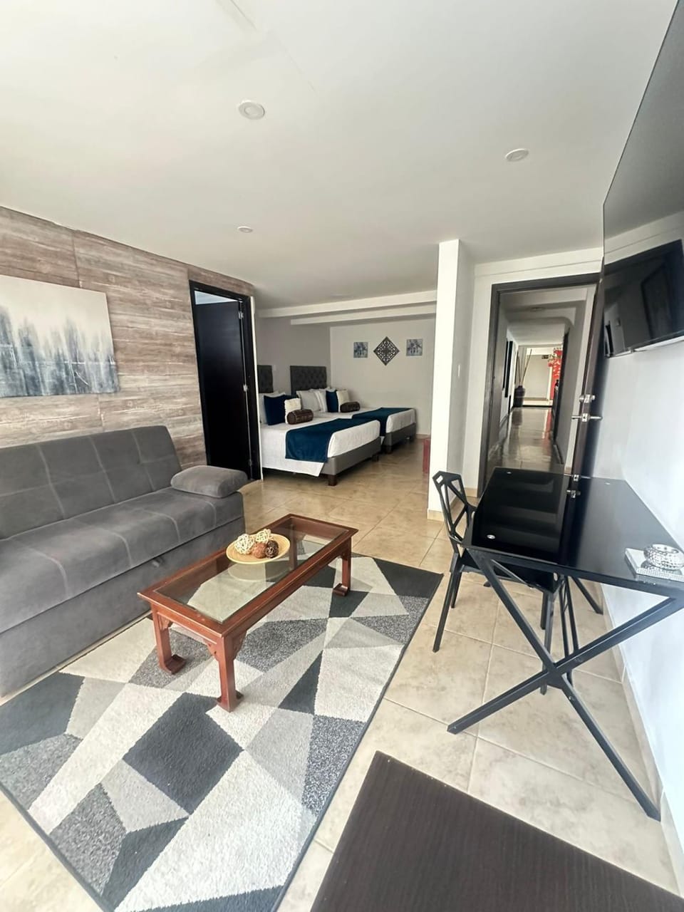 Bed, Photo of the whole room, Bedroom