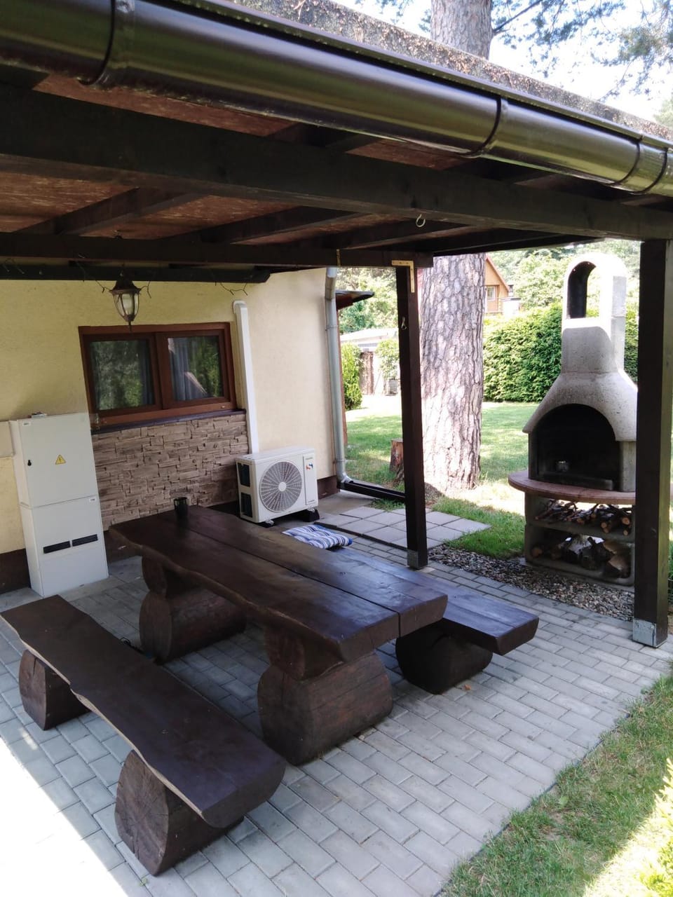 Property building, Seating area, flat iron