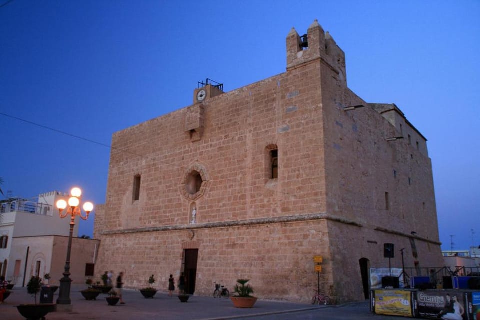 Nearby landmark, Other