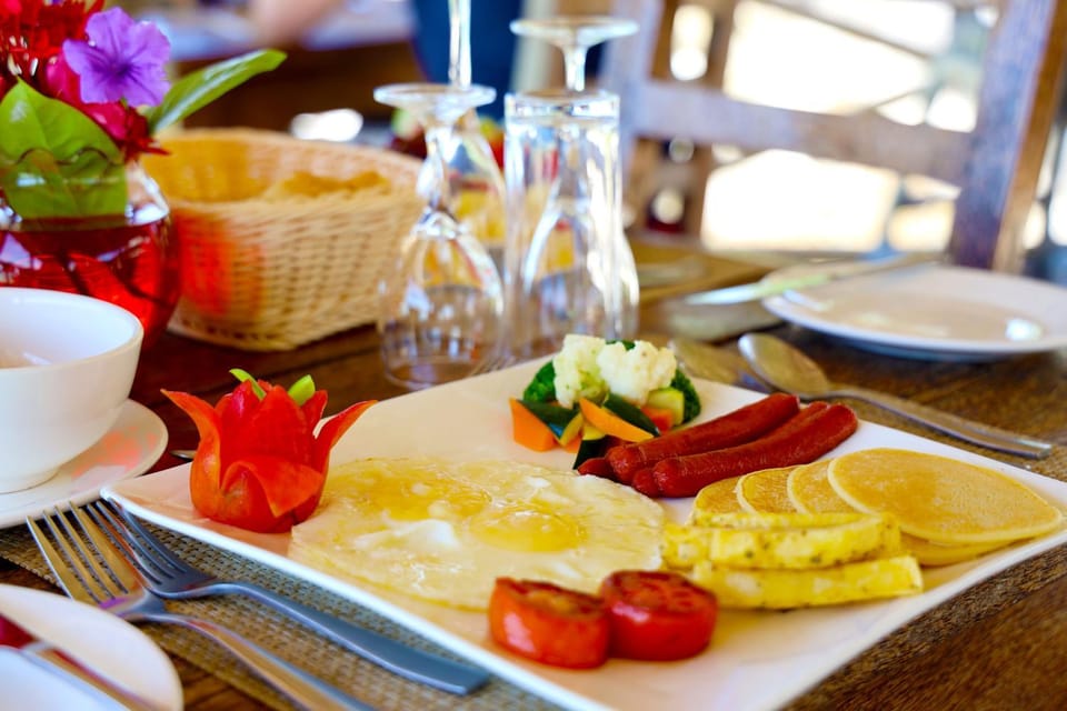 Restaurant/places to eat, Breakfast, Buffet breakfast