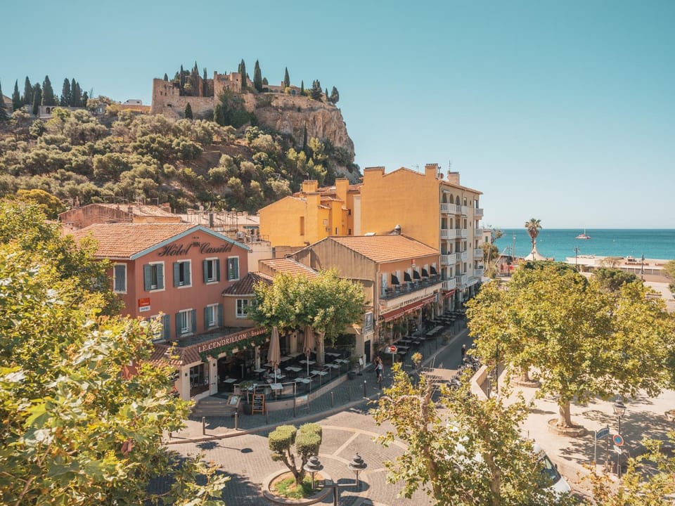 Property building, Landmark view