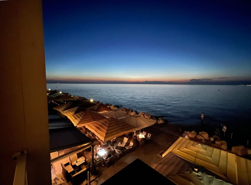 Night, Balcony/Terrace, Beach, Sea view, Sunrise