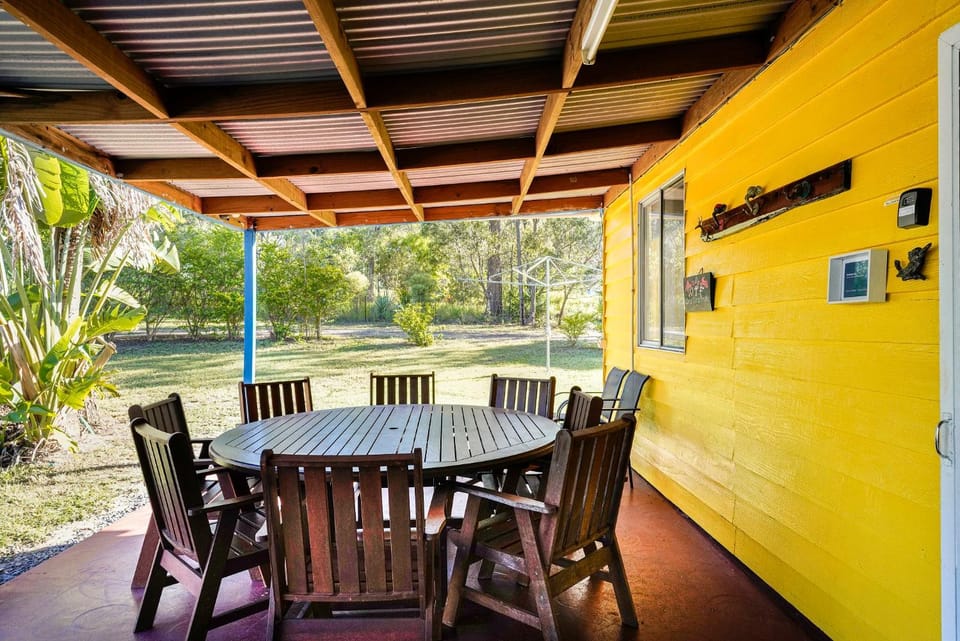 Patio, Garden, Dining area, Garden view