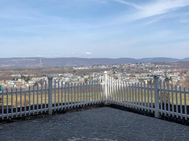 Balcony/Terrace, Mountain view