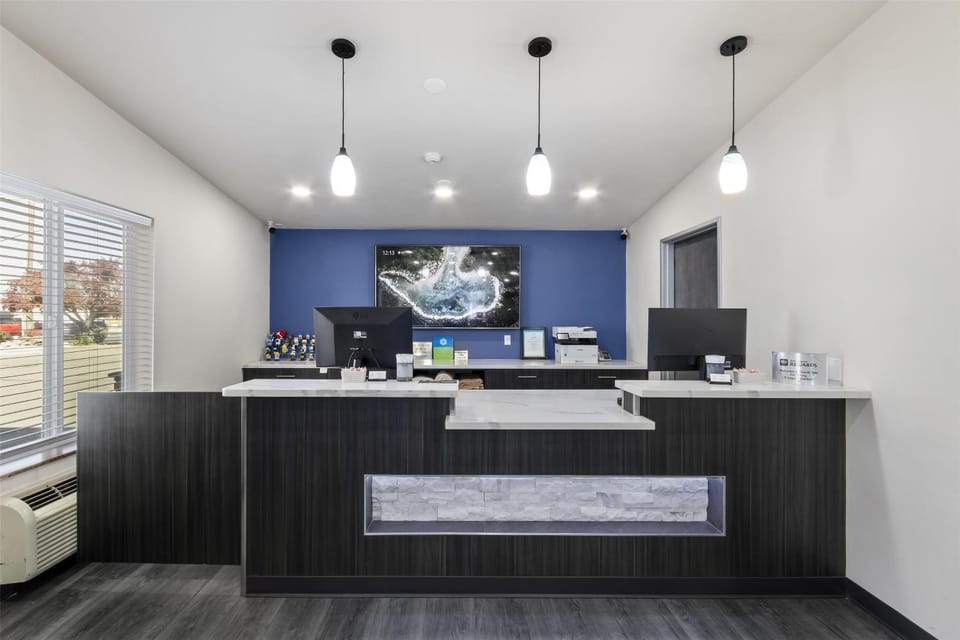 Property building, Lobby or reception