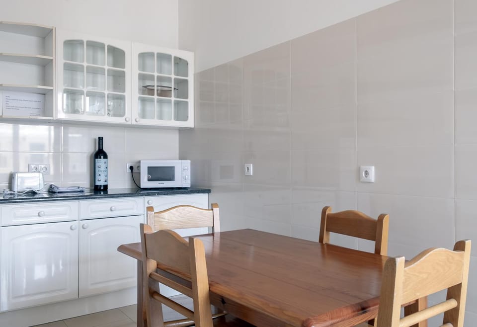 Dining area, Communal kitchen