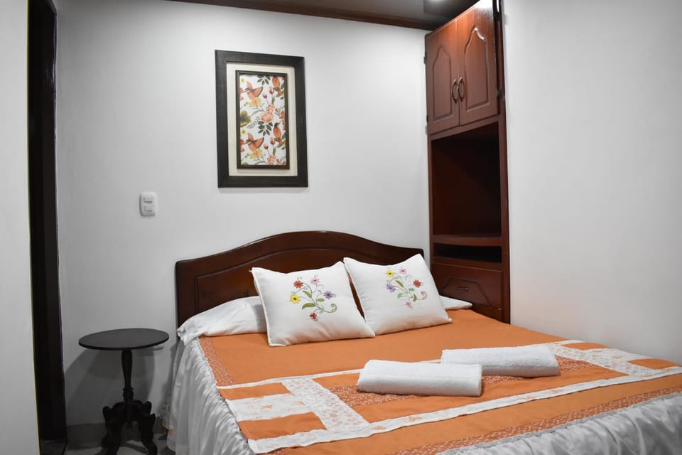 Bed, Photo of the whole room
