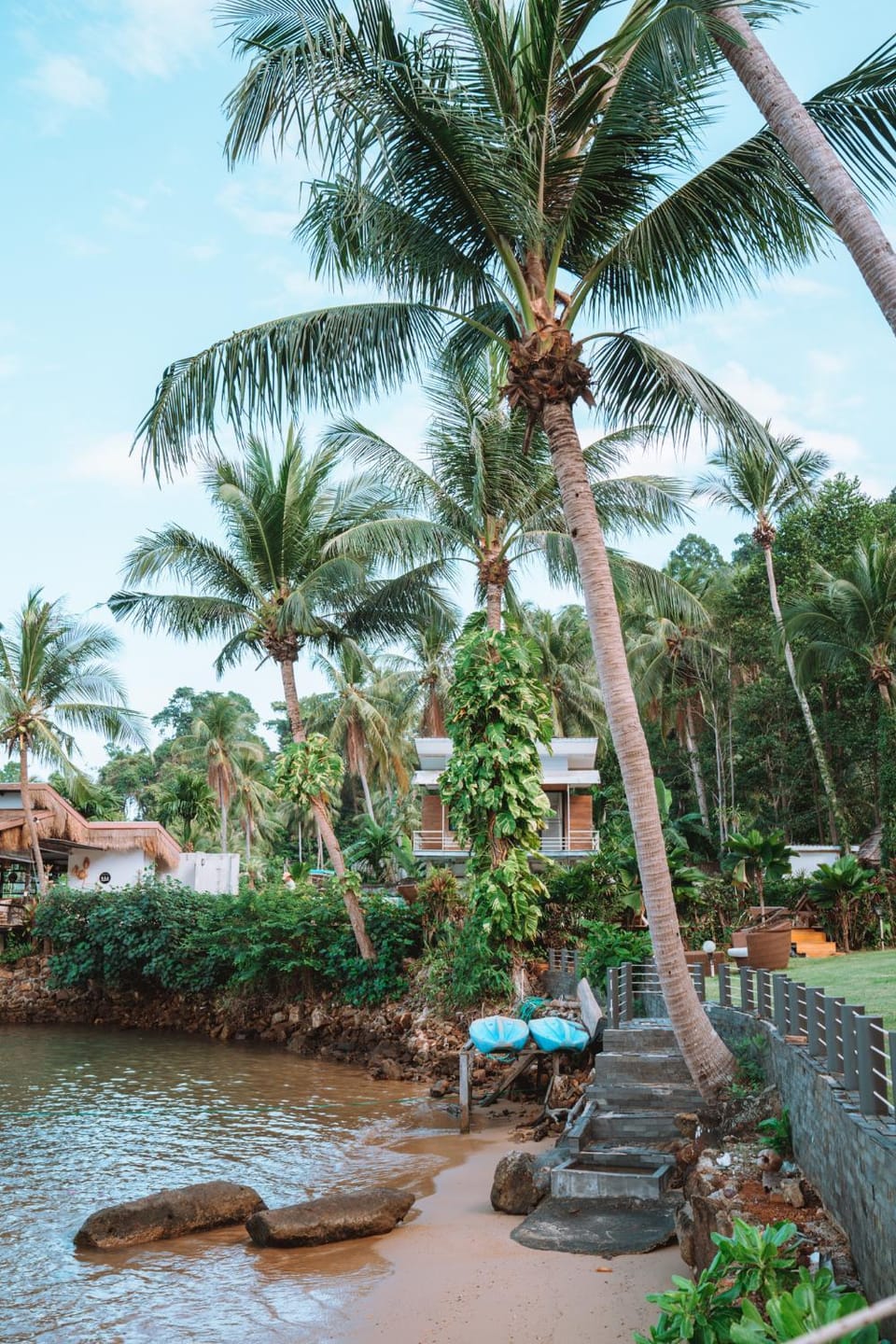 Nearby landmark, Day, Natural landscape, Garden, Beach, Canoeing, Garden view, Sea view
