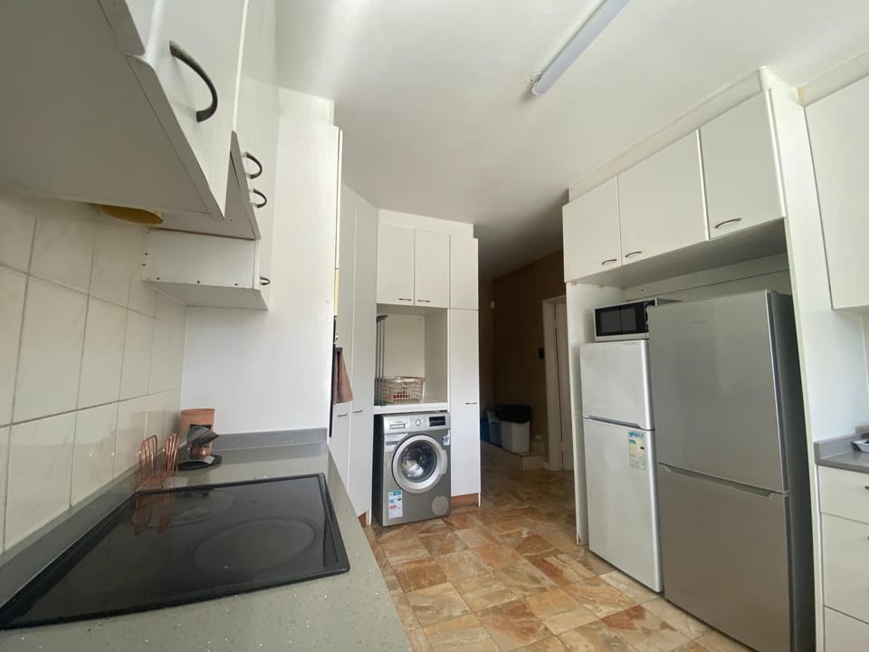 Watching Waves, Heron Chase House in Cape Town