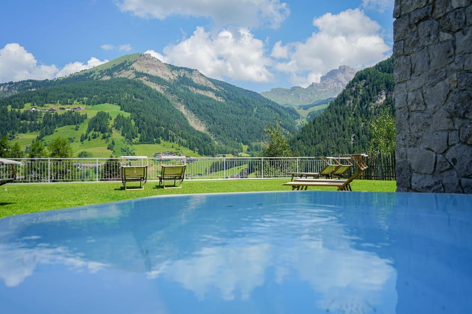Natural landscape, Summer, Hot Tub, sunbed