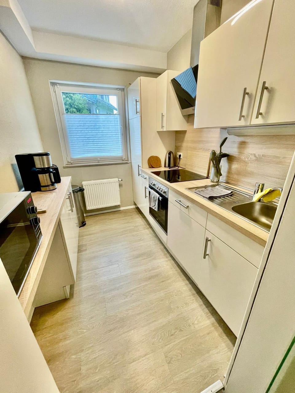 Kitchen or kitchenette, dishwasher, pet friendly, stove, toaster