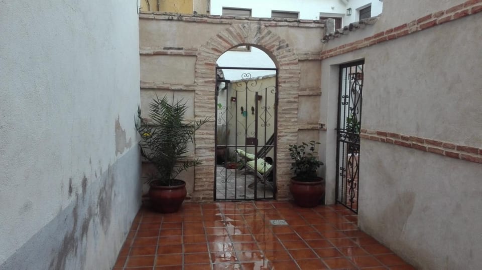 Patio, Facade/entrance