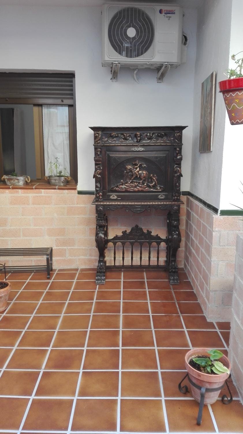 Patio, Decorative detail