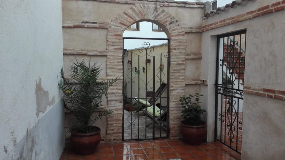 Patio, Facade/entrance