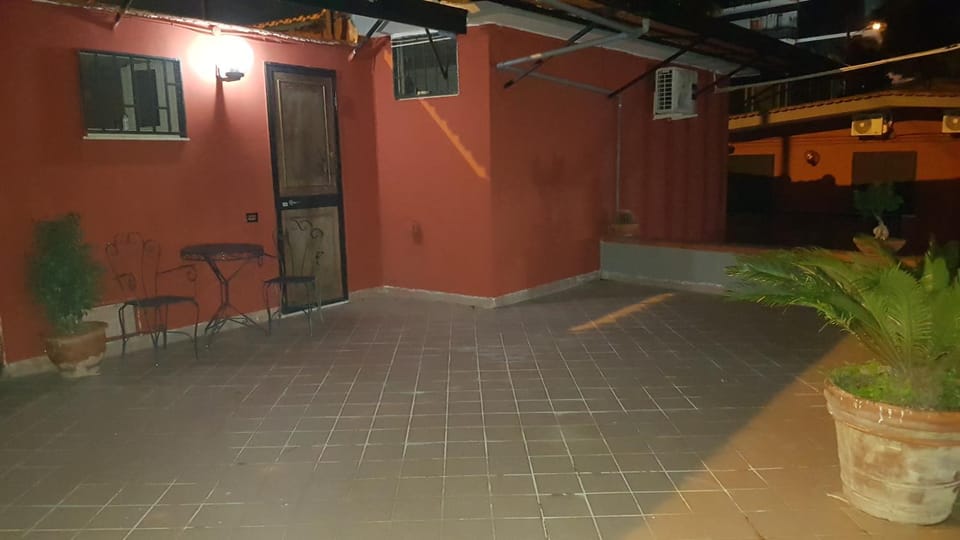 Patio, Facade/entrance