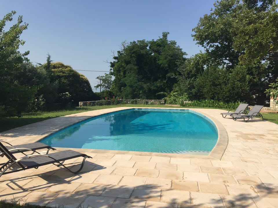 Day, On site, Swimming pool, Swimming pool