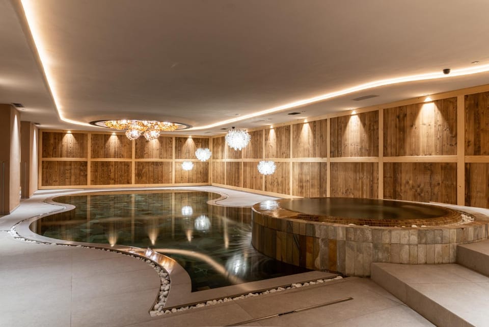 Spa and wellness centre/facilities, Swimming pool