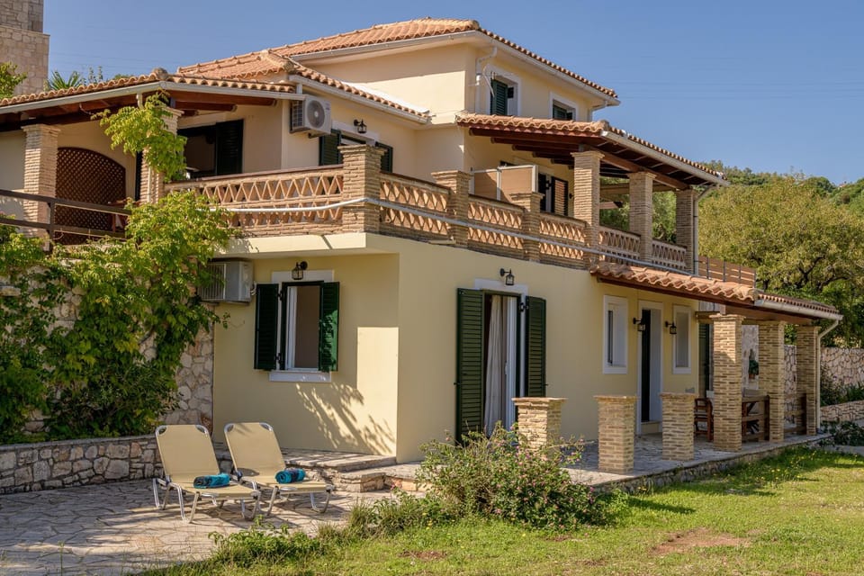 Property building, Garden, sunbed