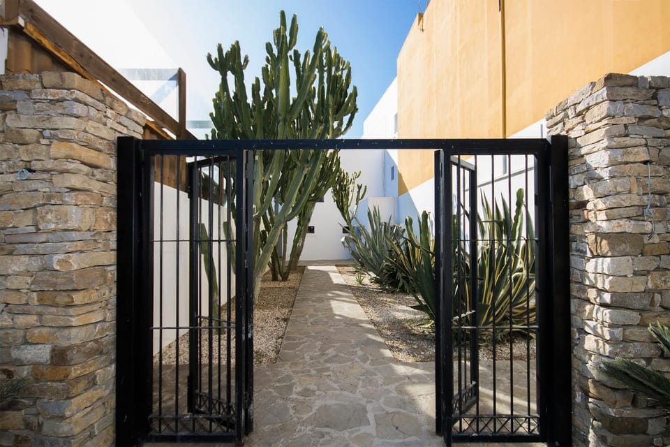 Hostal Doña Lola Marina Bed and Breakfast in Zahara de los Atunes