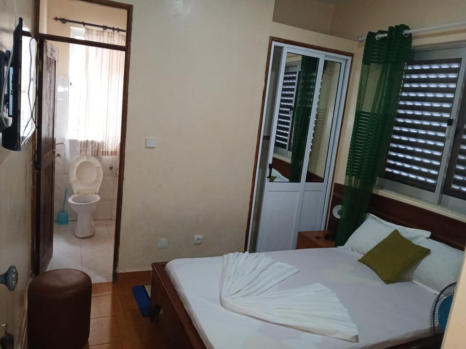 Pensao Mille Nuits Bed and Breakfast in Cape Verde