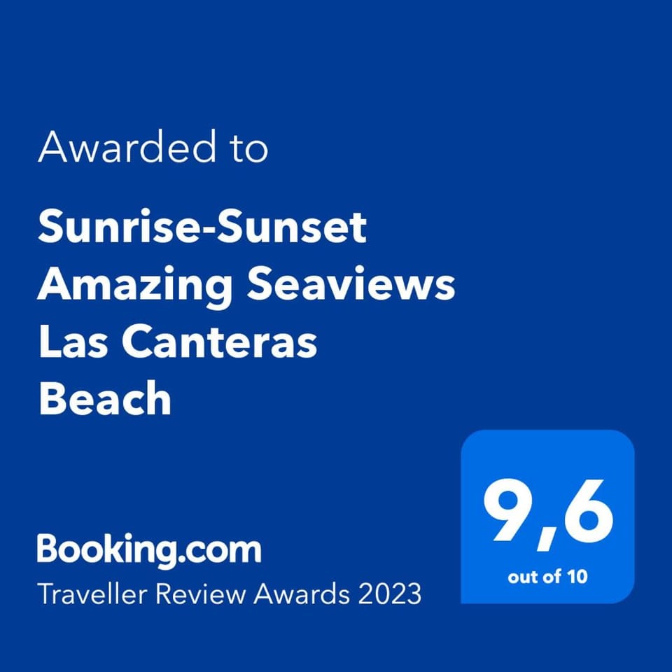 Sunrise-Sunset Amazing Seaviews Las Canteras Beach Apartment in Las Palmas de Gran Canaria