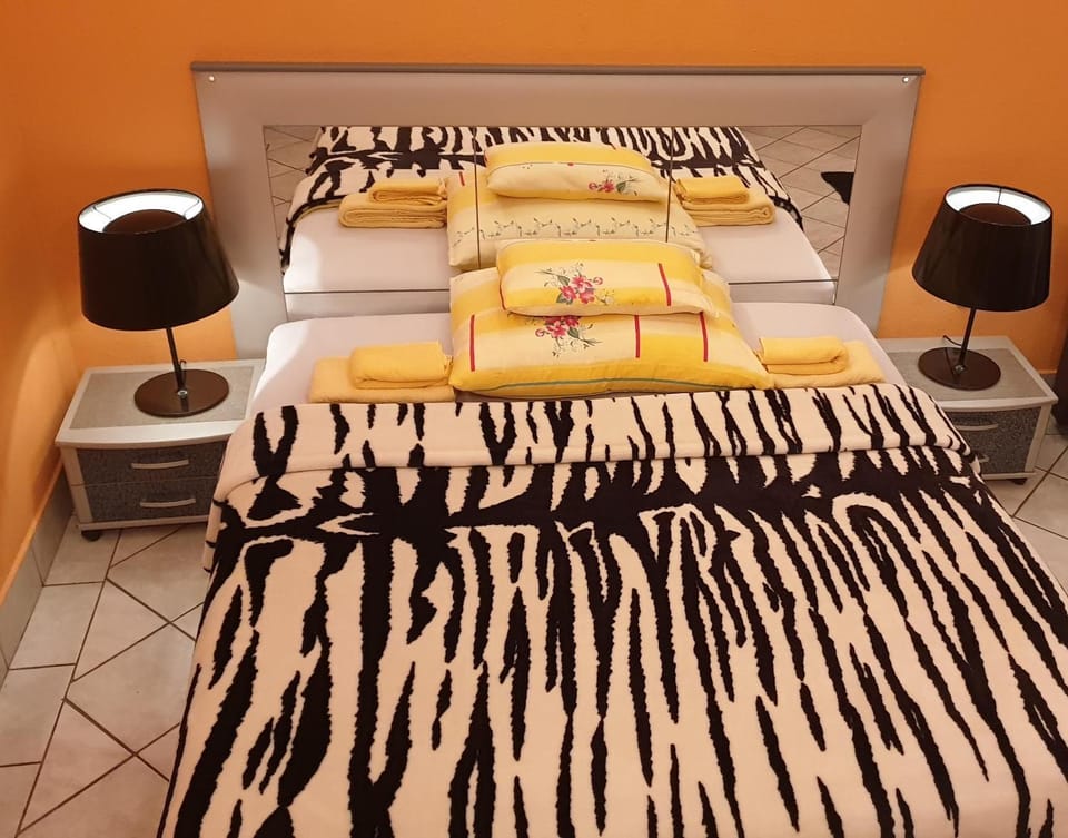 Apartment in the center of Budapest -free garage parking Apartment in Budapest