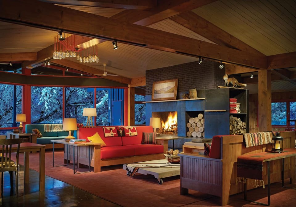 Communal lounge/ TV room, Winter, Lobby or reception, Lounge or bar, Photo of the whole room, Decorative detail, On site