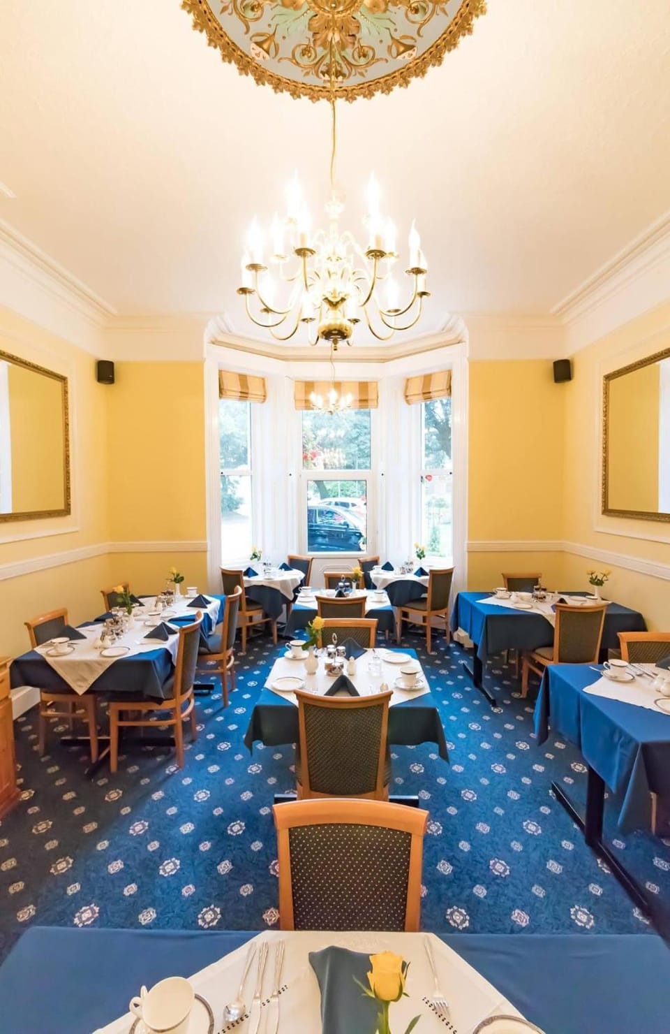 Dining area, Beach, Garden view, Breakfast, English/Irish breakfast, Internal: Not applicable to any particular room