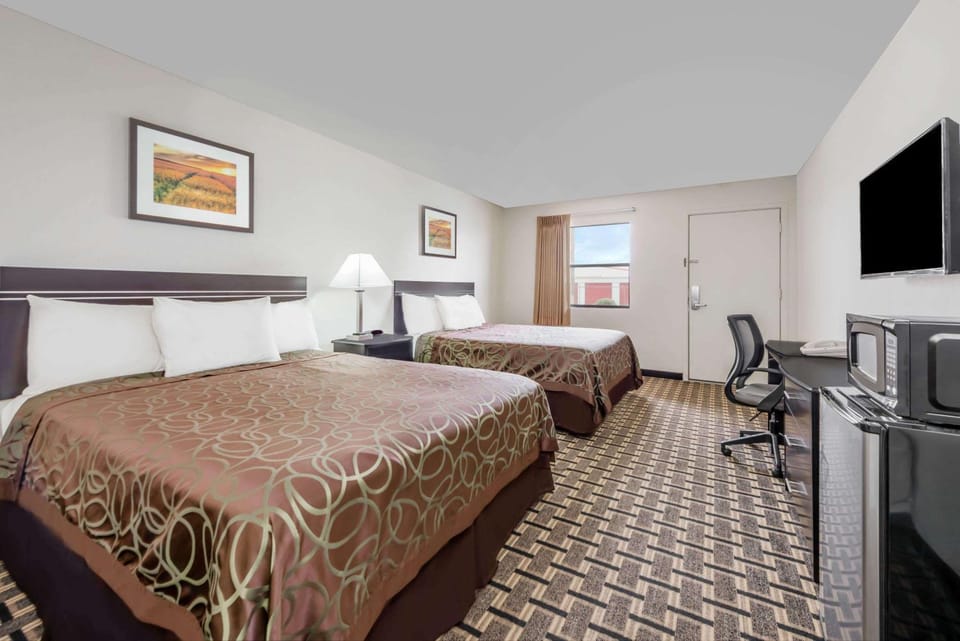Photo of the whole room, Bedroom, On site