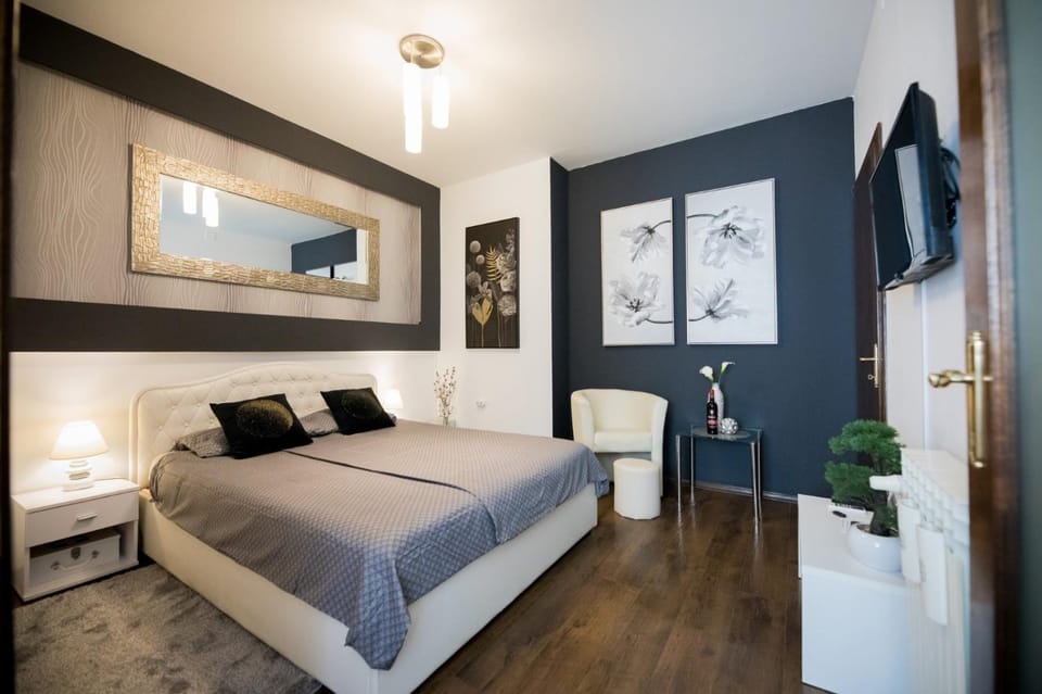 The Bridge - private parking Apartment in Croatia