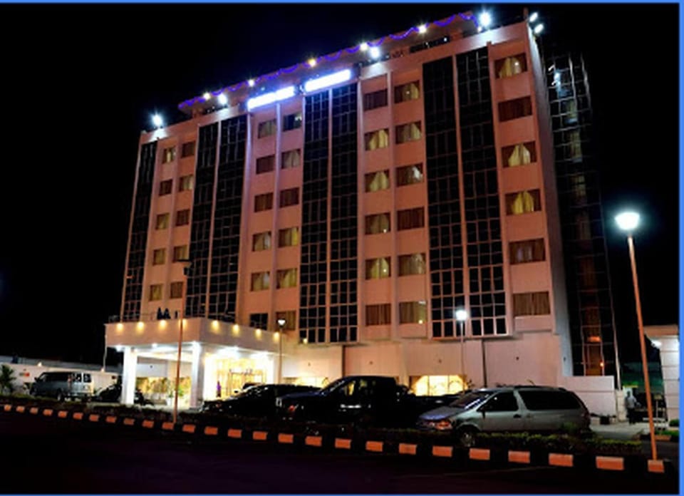 Property building, Facade/entrance