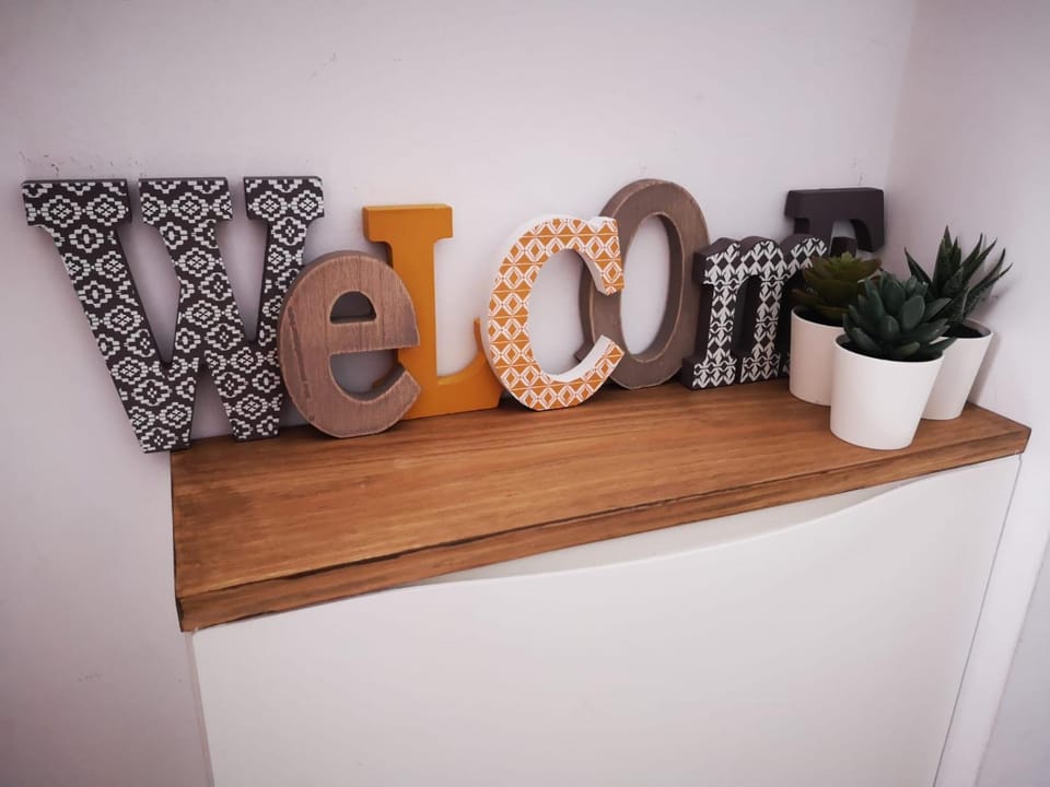 Other, Decorative detail, On site, Text overlay